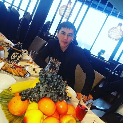  ,   Ulan, 32 ,   ,   