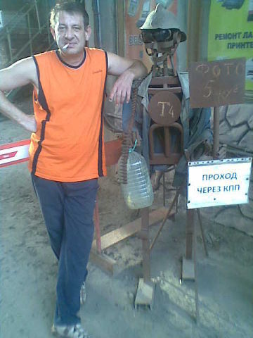  11111374  Andrei, 55 ,    