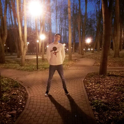 ,   Anton, 39 ,   ,   