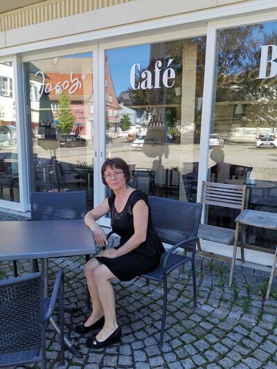  Lindberg,   , 64 ,     , c 