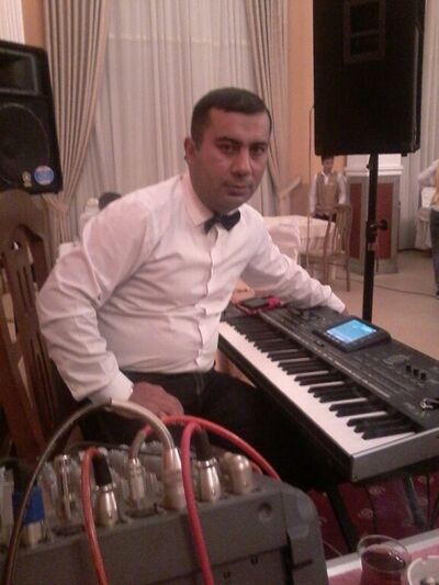  ,   Azer, 45 ,     , c 