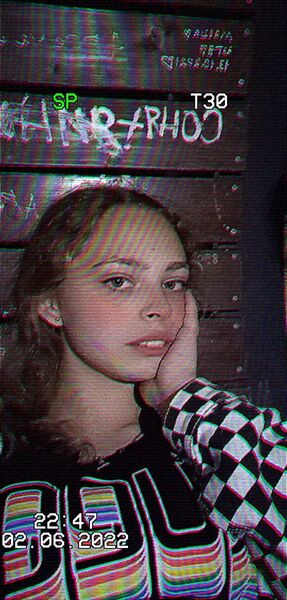 ,   Angelina, 22 ,   