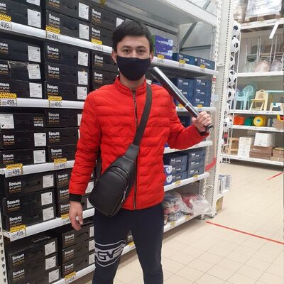  ,   Umarbek, 25 ,   ,   , c 