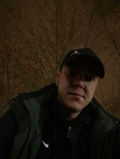  ,   Anatoly, 32 ,   ,   