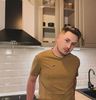  ,   Igor Sinless, 39 ,     , c 