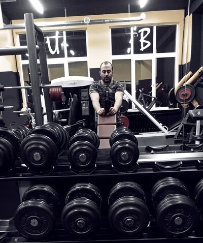  ,   Samvel, 27 ,   ,   