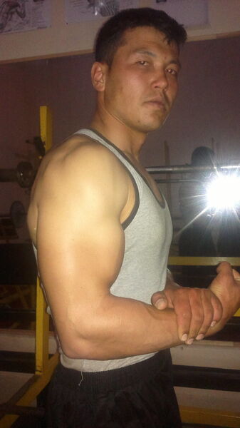  ,   Shoxnazar, 33 ,   