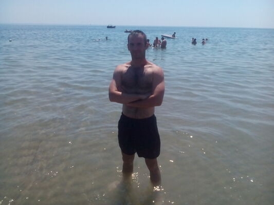  ,   Aleksei, 42 ,   ,   , c 