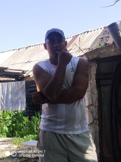 ,   Artem, 38 ,   ,   