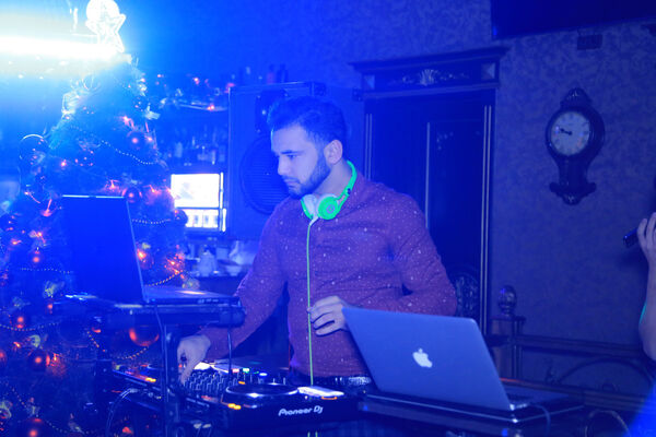  ,   Maqsud, 30 ,   ,   , c 