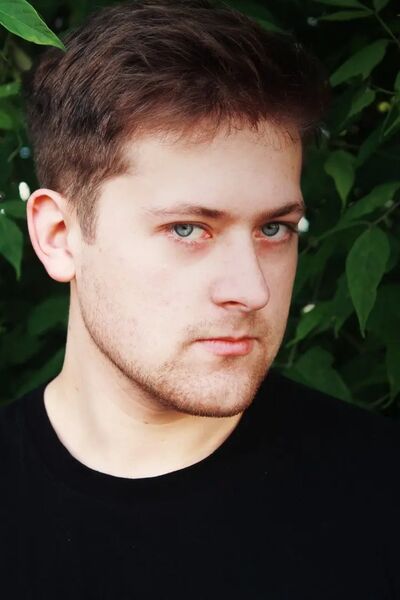  ,   Mikhail, 30 ,   ,   , c 