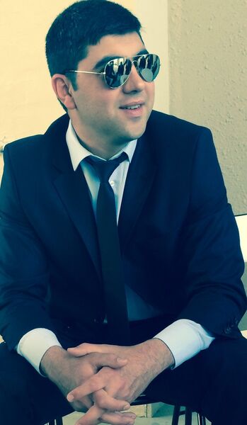  ,   Alik, 37 ,   