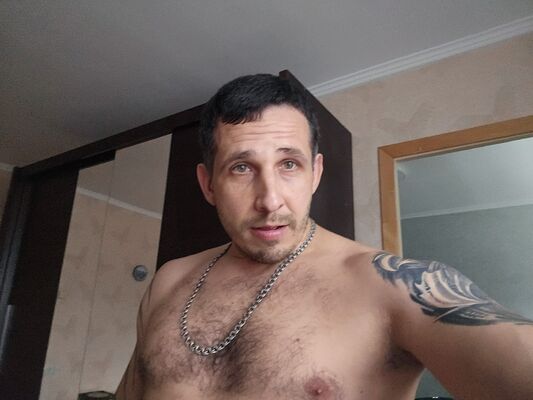  ,   Jurijs, 40 ,   ,   , c 