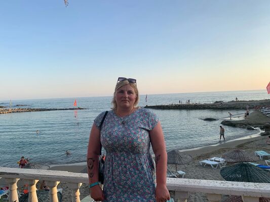  ,   Yulia, 42 ,   c 