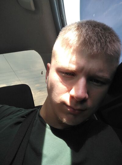  ,   Artem, 21 ,   ,   