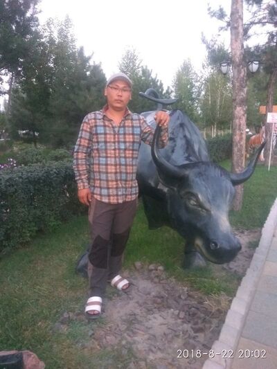  ,   Samat, 35 ,   