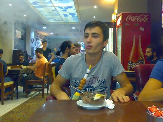  ,   Gio, 39 ,   