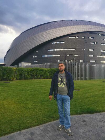  ,   Anton, 42 ,   ,   