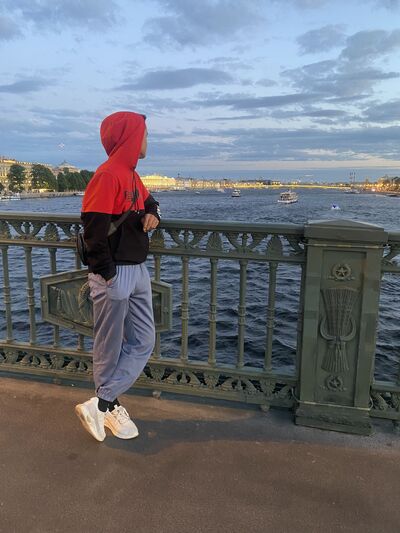  -,   Boy, 20 ,     , c 