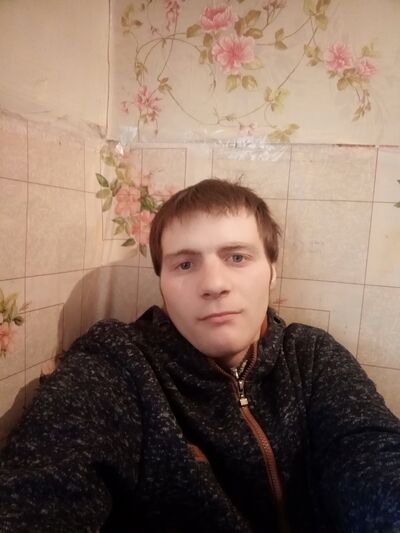  ,   Pavel, 28 ,   ,   