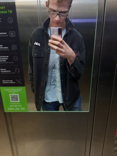  -,   Artyom, 24 ,   ,   