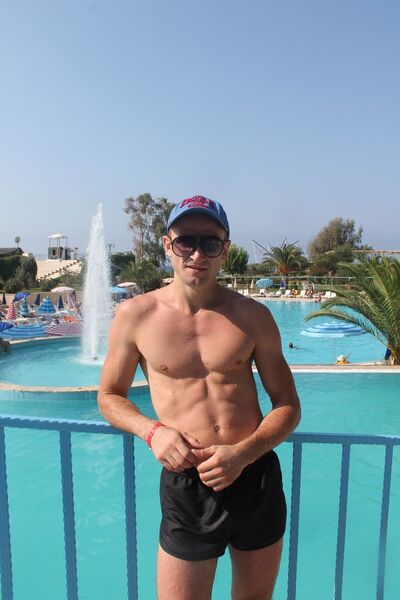  --,   ARTEM, 39 ,   ,   , c 