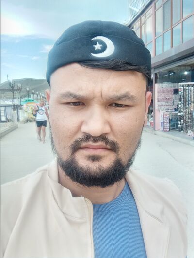  ,   Bek, 31 ,   ,   
