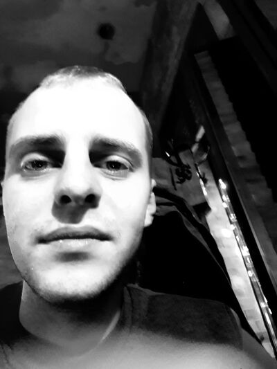  ,   Stas Stasov, 32 ,     , c 