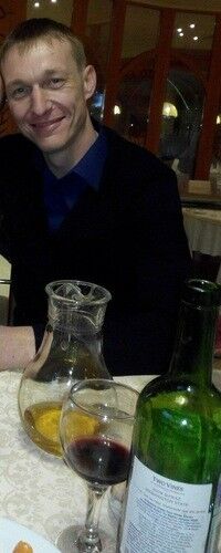  ,   Anton, 45 ,   