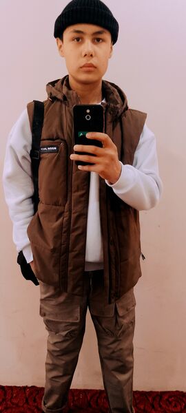  ,   Ali, 19 ,   ,   