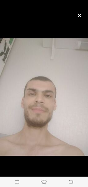  ,   Robert, 28 ,   