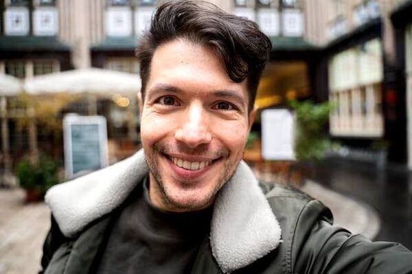  ,   Aleks, 21 ,   ,   