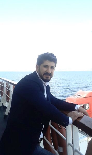  ,   Semih, 43 ,  