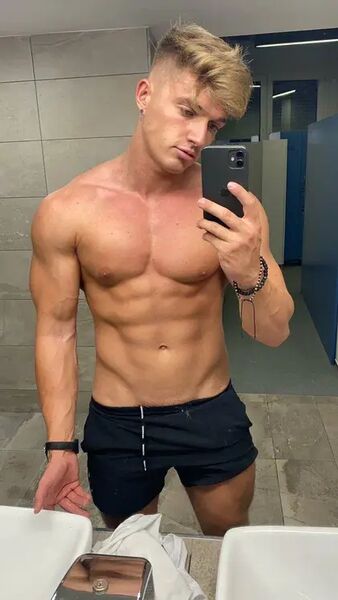  ,   Maks, 28 ,   ,   