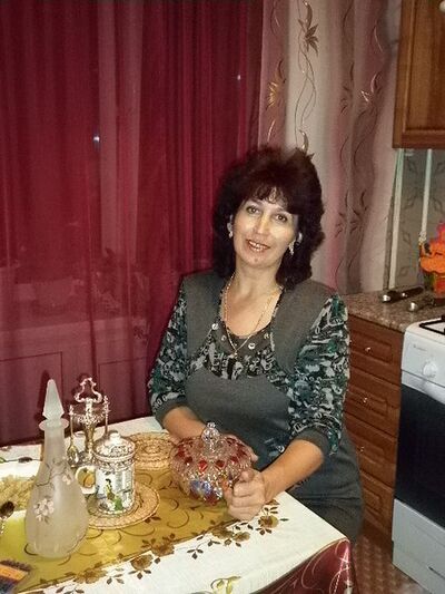  ,   Nataliya, 64 ,   c 