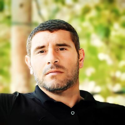  ,   Rovshan, 40 ,   ,   