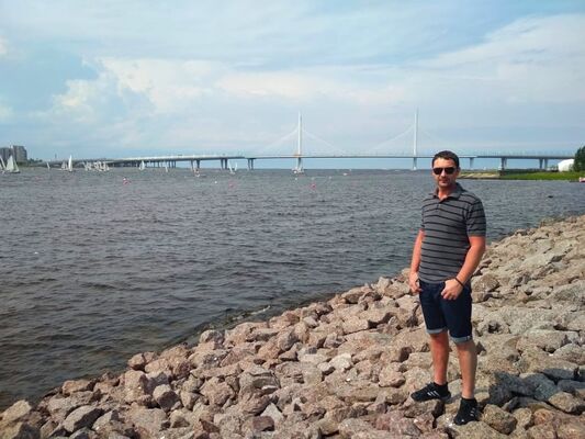  -,   Valentin, 28 ,   ,   , c 