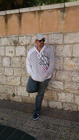  -,   , 52 ,   