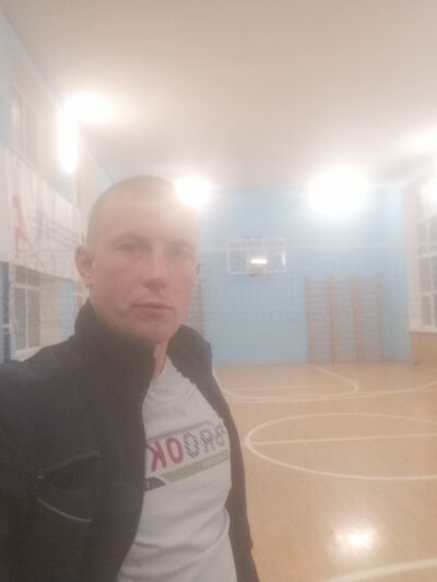  ,   Anatoly, 32 ,   ,   