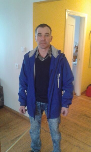  ,   Robert, 48 ,   