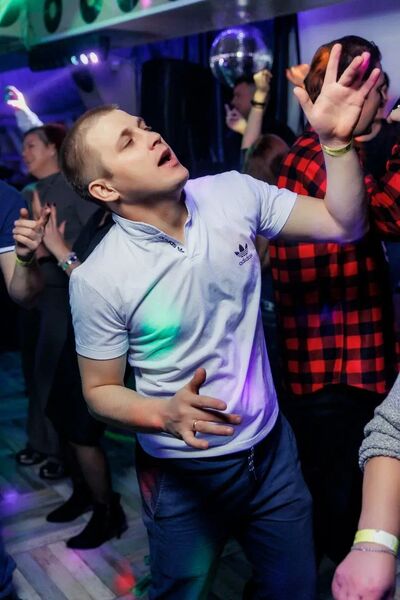  ,   Sergei, 35 ,   ,   , 
