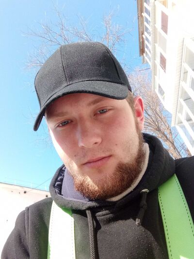  ,   Vladislav, 23 ,     
