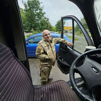  ,   Mikael, 49 ,   ,   