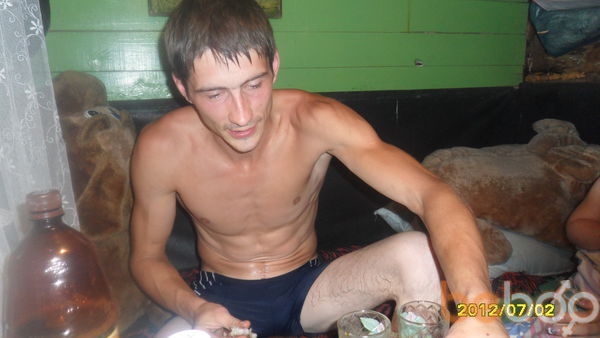  -,   Artem, 37 ,   