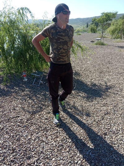  ,   Zviad, 46 ,   ,   , c 