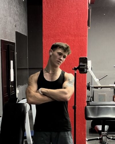  ,   Arthur, 22 ,   , 