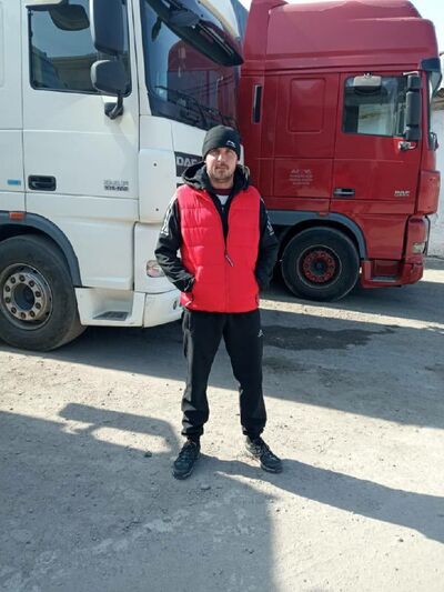  ,   Romik, 41 ,   ,   