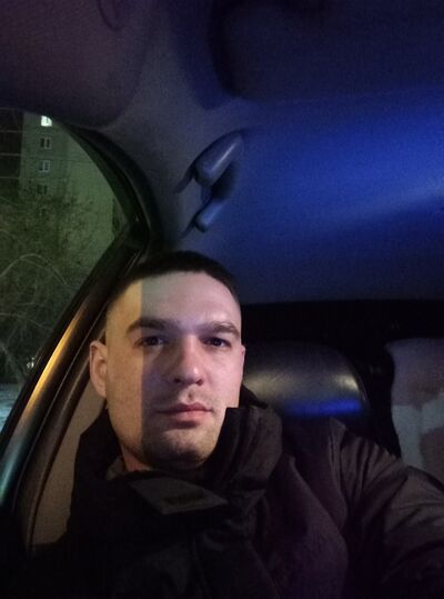  ,   Eduard, 32 ,   ,   