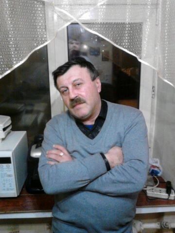  ,   KarenhiK, 54 ,   ,   , c 