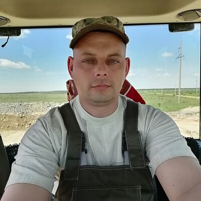  ,   Ruslan, 40 ,   ,   , c , 